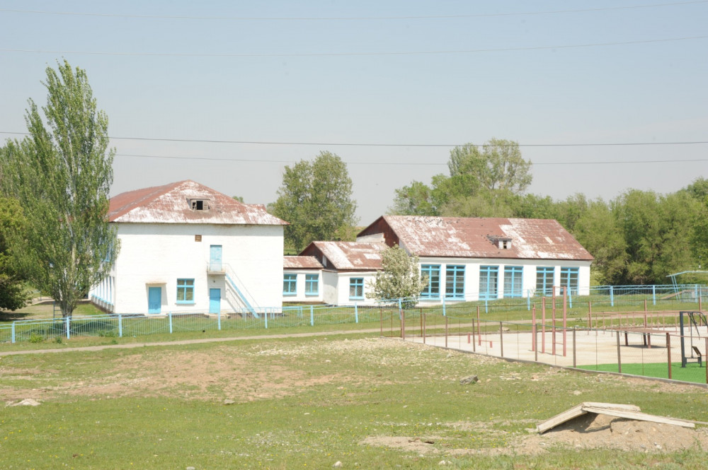 Сиенна Вест порно видео браззерс